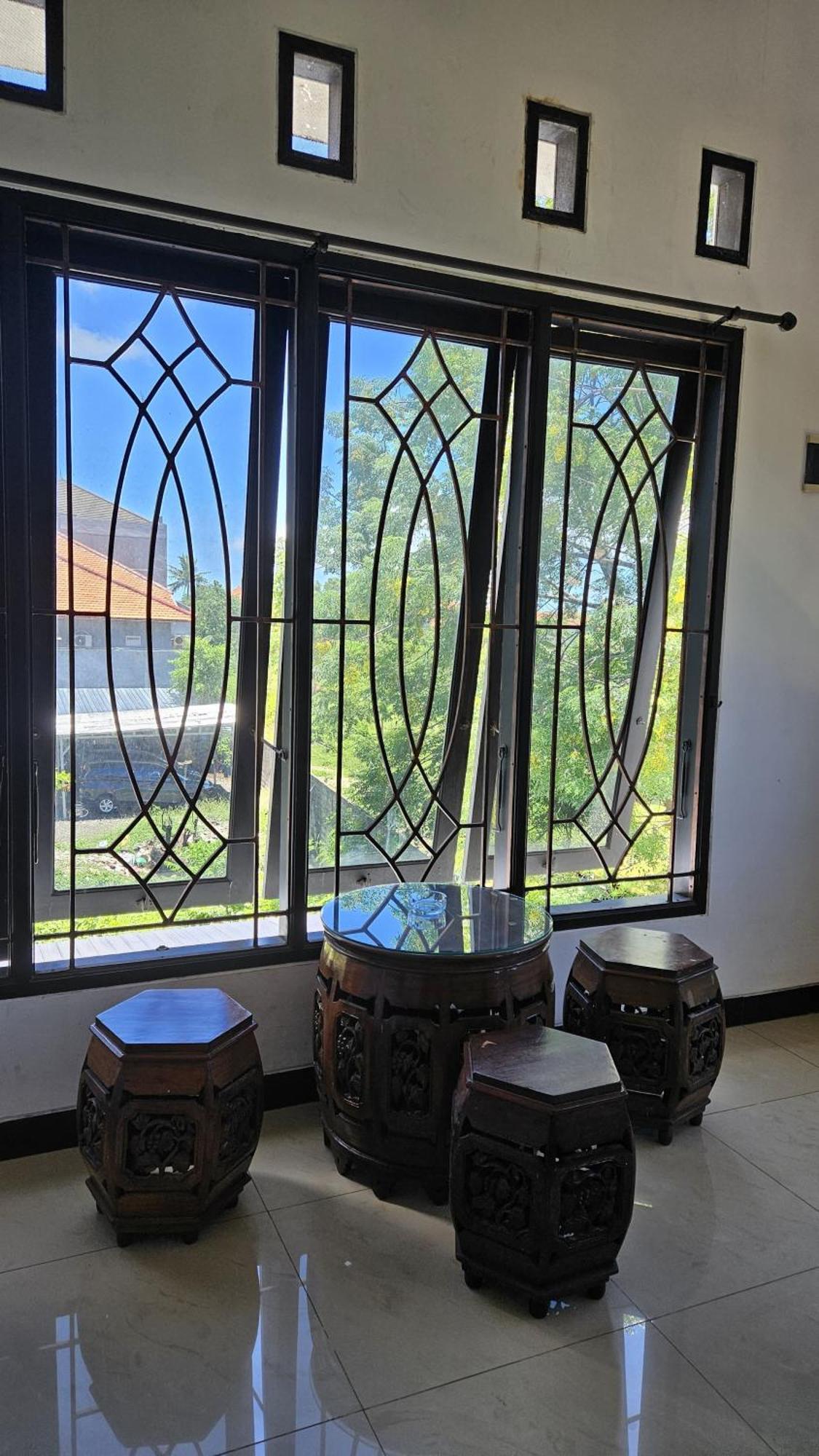 Fora Capsule Hostel Tuban Kuta Lombok Buitenkant foto