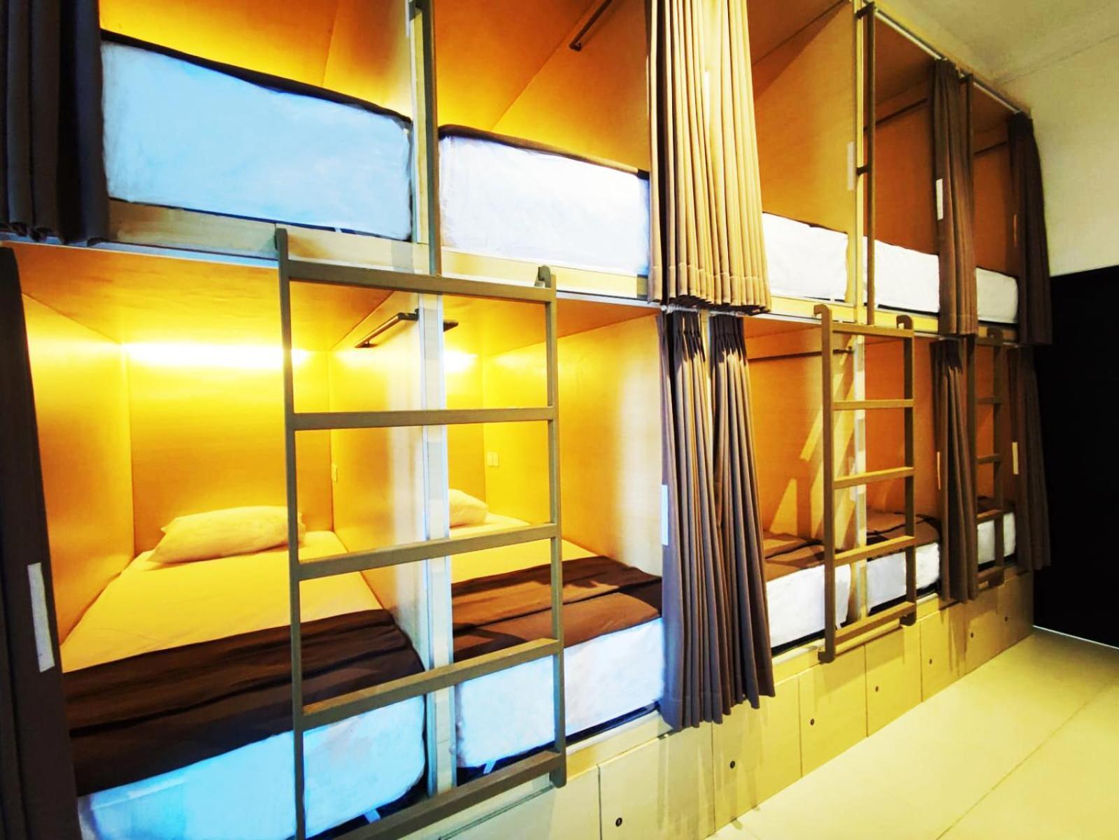 Fora Capsule Hostel Tuban Kuta Lombok Buitenkant foto